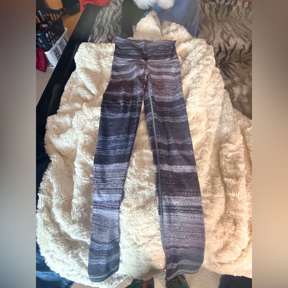 Niyama Sol Black and Gray Leggings